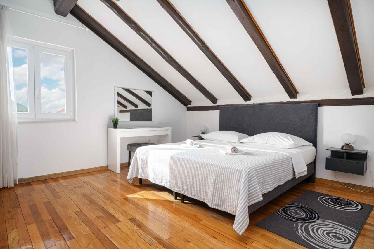 Apartments Micin Vodice Exterior foto